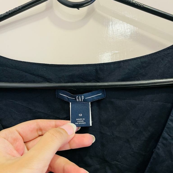 GAP black beautiful dress - Picture 4 of 10